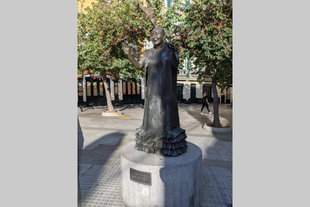 Lindo En El Centro Histórico De Cádis